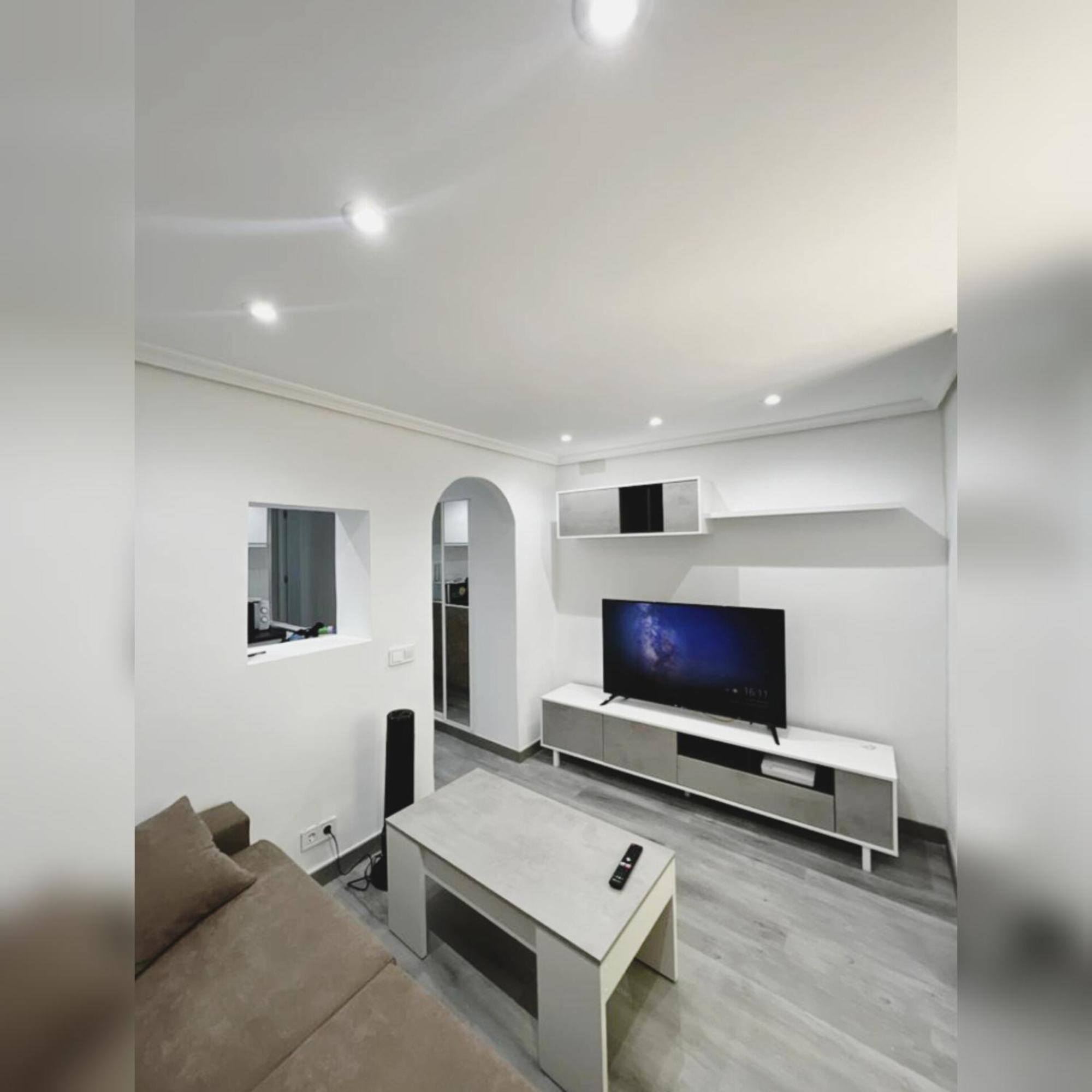 La Cueva De Boris Apartment Madrid Bagian luar foto
